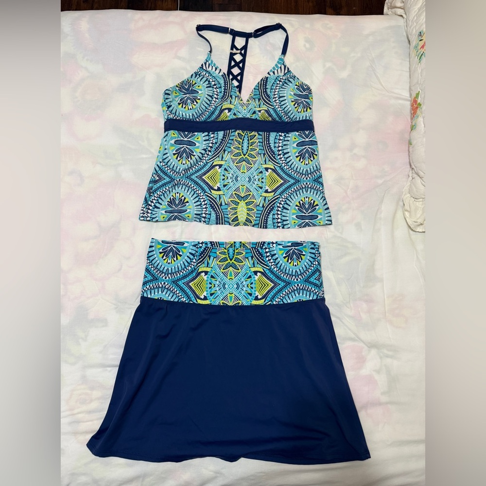Title Nine Vibrant Blue and Yellow Tankini Top Sz XL Bottom Sz L like new